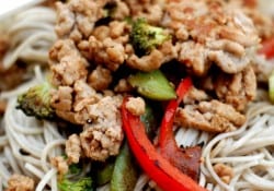 Spicy ground pork served with veggies and Japanese Soba Noodles www.lemonsforlulu.com