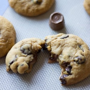 Salted Caramel Pumpkin Cookies | lemonsforlulu.com-6