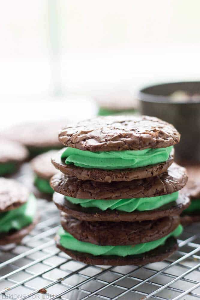 Chocolate Mint Sandwich Cookies - LemonsforLulu.com