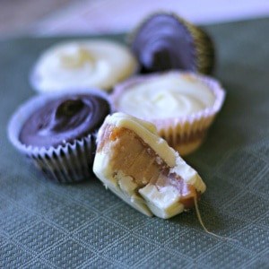 White chocolate and dark chocolate are filled with smooth caramel and creamy peanut butter! You won't be able to eat just one! lemonsforlulu.com