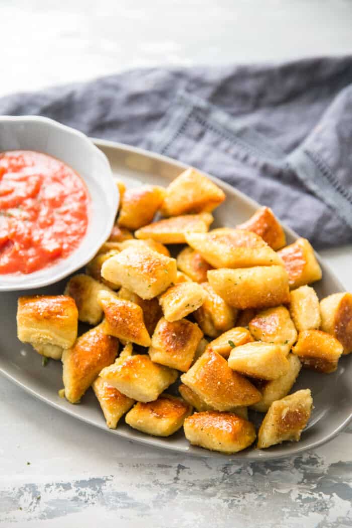 garlic parmesan pretzel bites