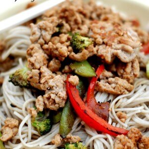 Spicy ground pork served with veggies and Japanese Soba Noodles www.lemonsforlulu.com