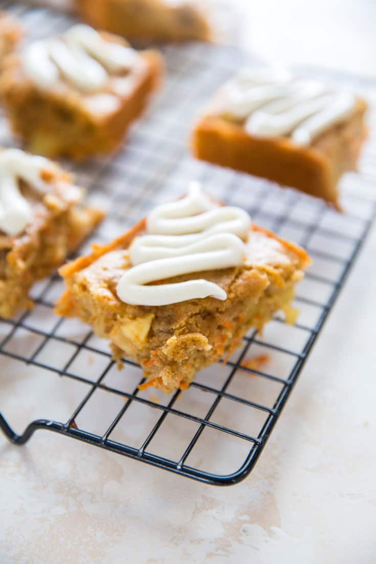 Apple Carrot Cake Bars | LemonsforLulu.com