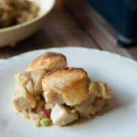 This chicken pot pie is so kid friendly and kid approved! The biscuit topping makes this chicken pot pie come tomgether quickly. It’s a great way to get kids cooking! www.lemonsforlulu.com