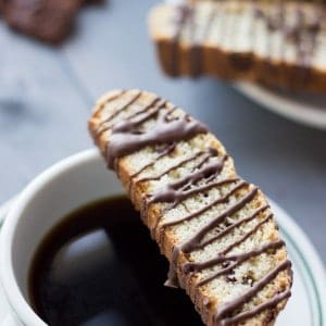 This simple biscotti recipes is made with Mint Brownie Brittle. It’s crunchy, sweet and perfect for your coffee! www.lemonsforlulu.com
