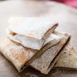 A S’mores recipe turned quesadilla! Fun required but camfire optional! lemonsforlulu.com