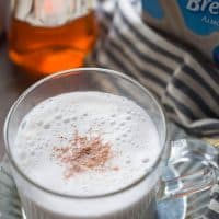 Almond milk is steamed with cinnamon, frothed and poured of honey! lemonsforlulu.com