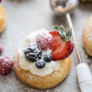 Chantilly cake is a layer cake with a mascarpone topping and fresh fruit. These cakes have the same flavor, but are so much easier to prepare!