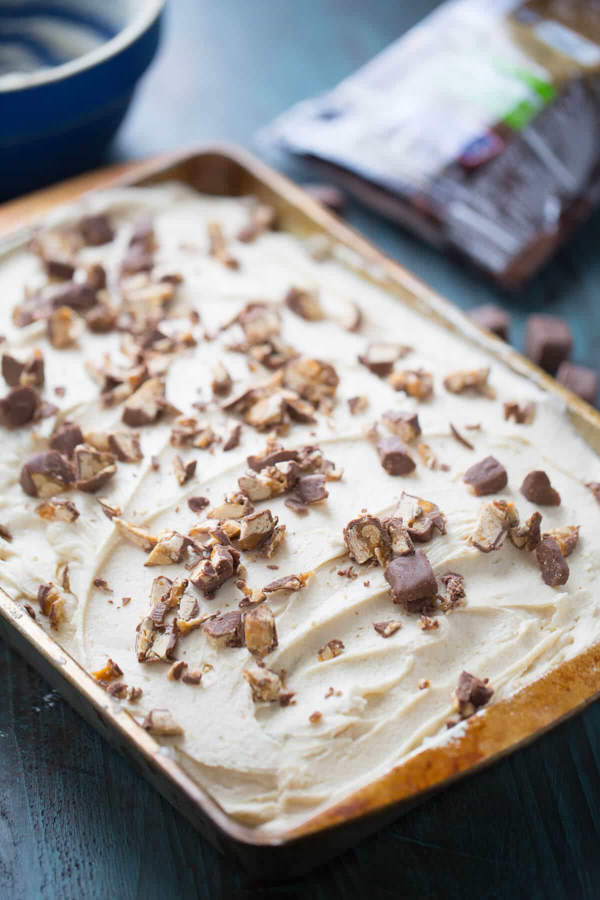 Snickers Poke Cake LemonsforLulu