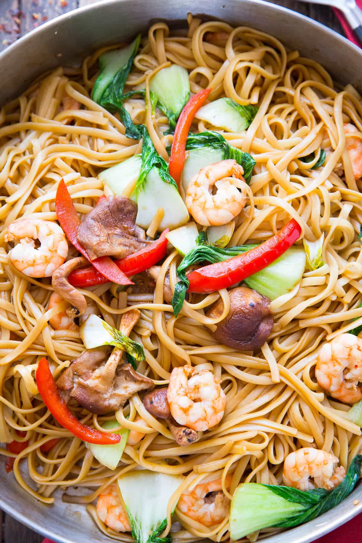 Shrimp Lo Mein - LemonsforLulu.com