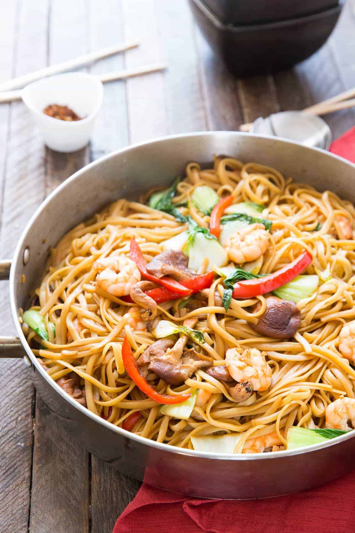 Shrimp Lo Mein {Lemons for Lulu}