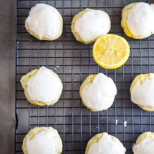 Zucchini cookies on baking rack with lemon