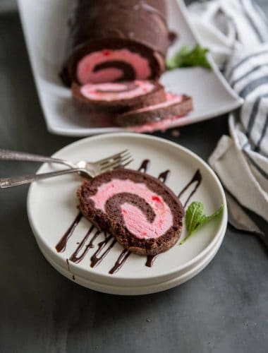 peppermint ice cream cake slice