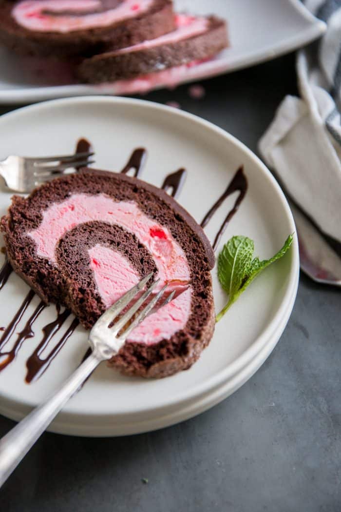 Chocolate Peppermint Ice Cream Cake Roll