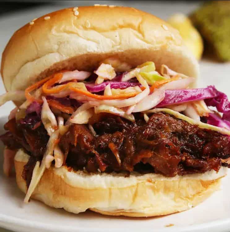 Jackfruit ‘Pulled Pork’ Sandwiches